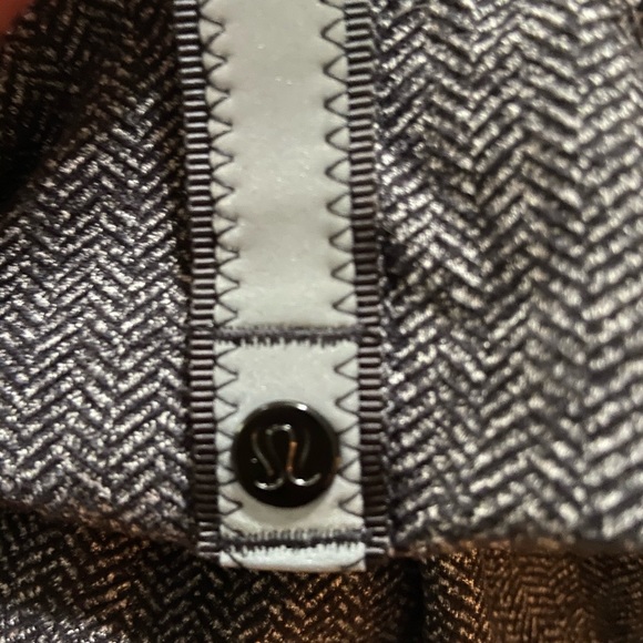 Lululemon vinyasa scarf GRAY - Picture 6 of 7